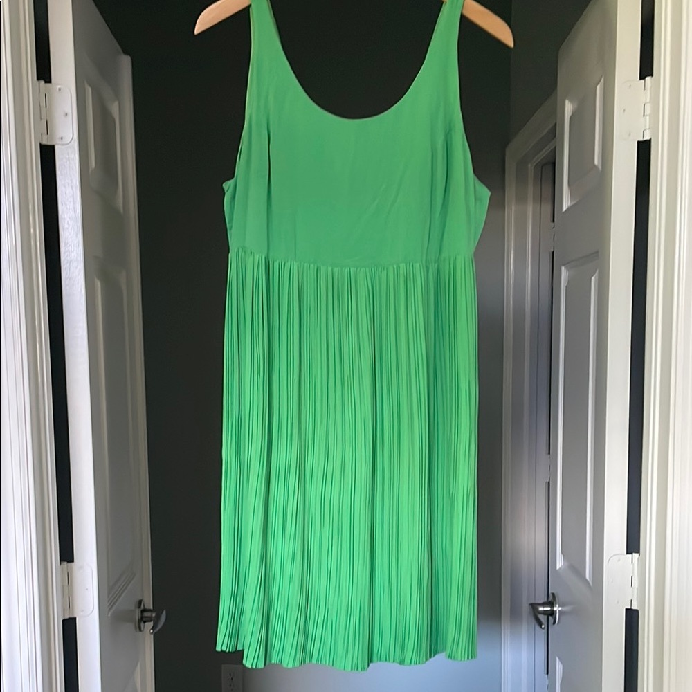 Alice + Olivia Vibrant Green Pleated Mini Dress | L